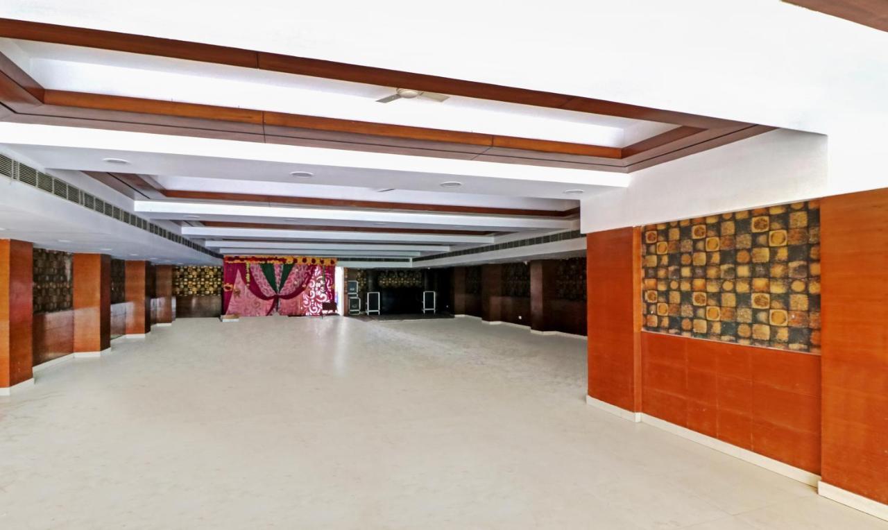 Treebo Galaxy Rooms New Delhi Buitenkant foto