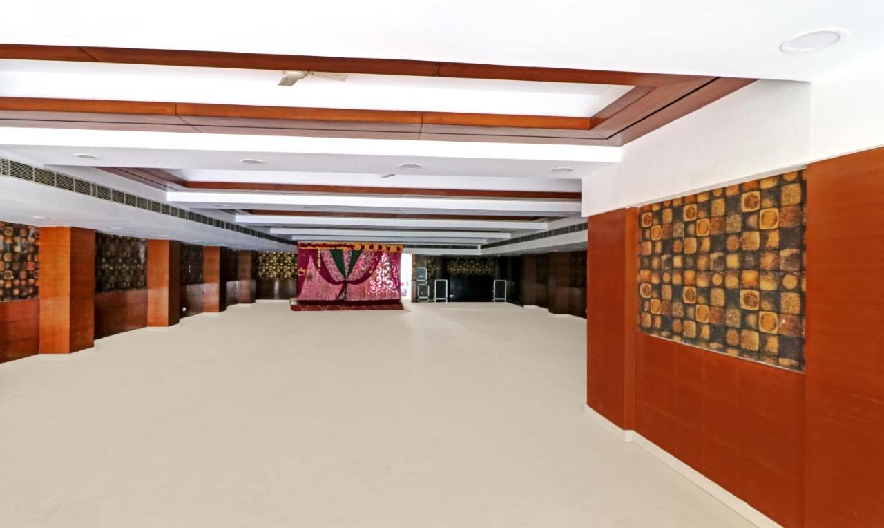 Treebo Galaxy Rooms New Delhi Buitenkant foto